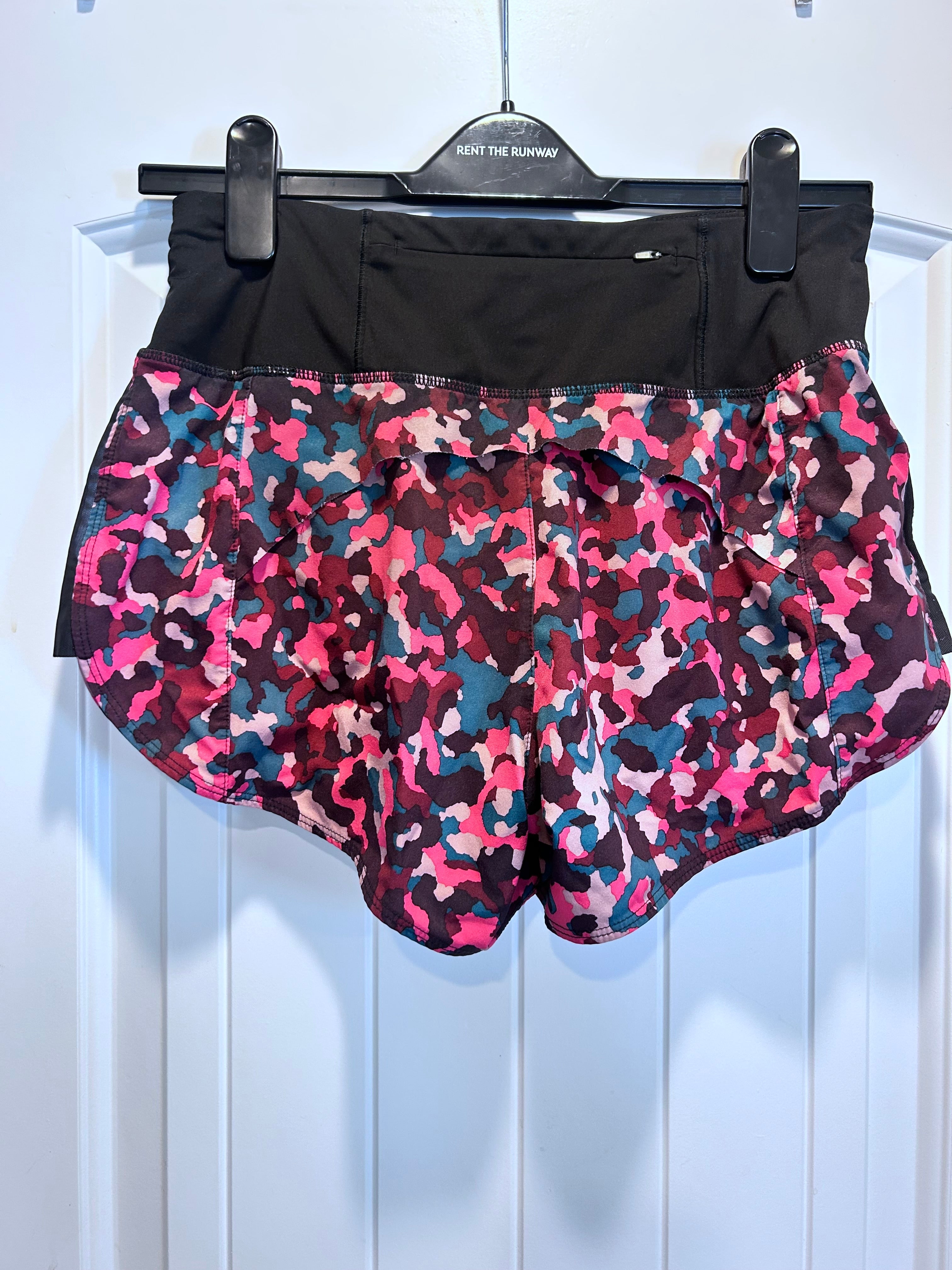 Athleta Running Free Pink Camo Shorty Shorts
