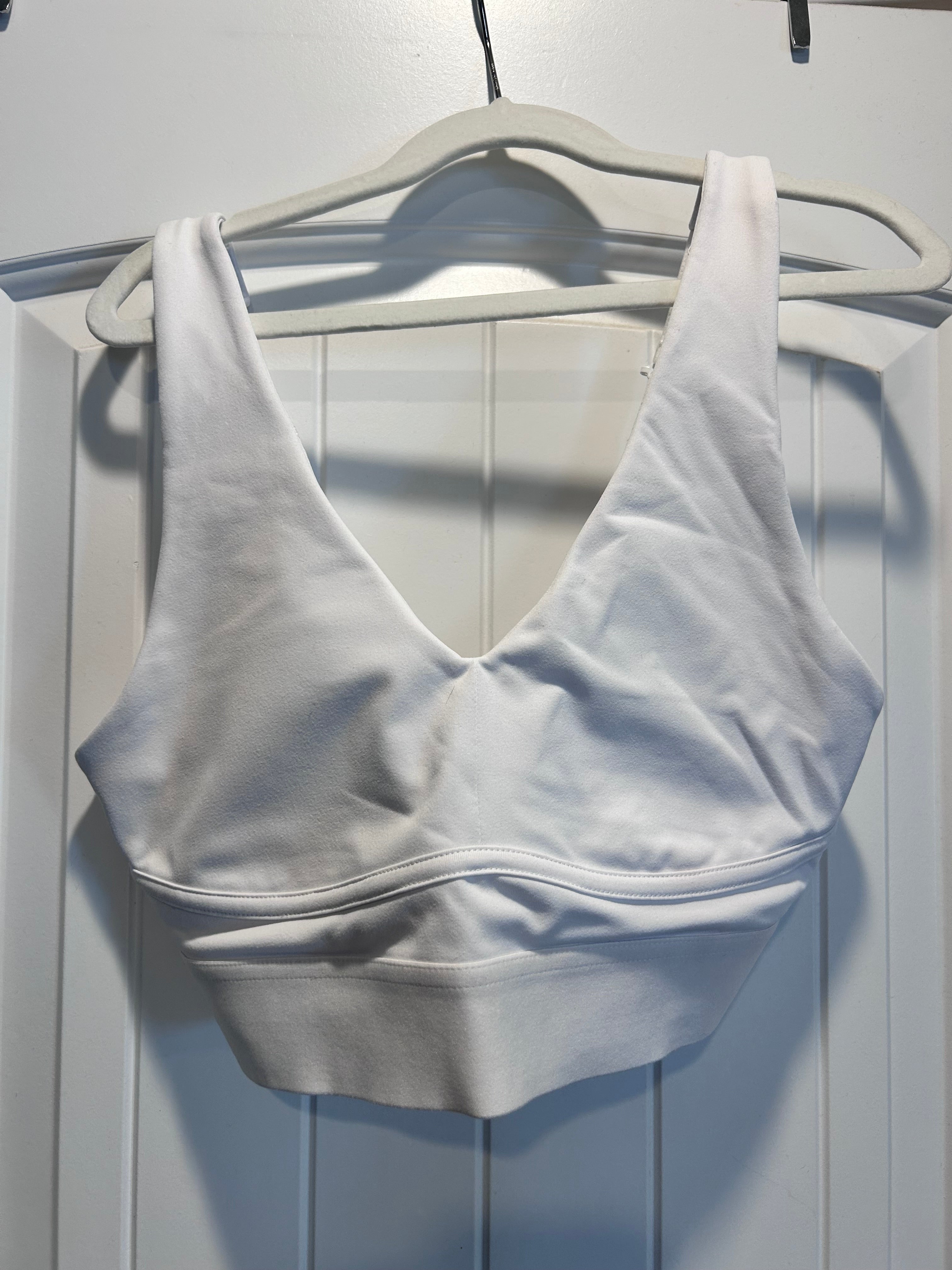 Fabletics NWOT All Day Every Day Sports Bra White