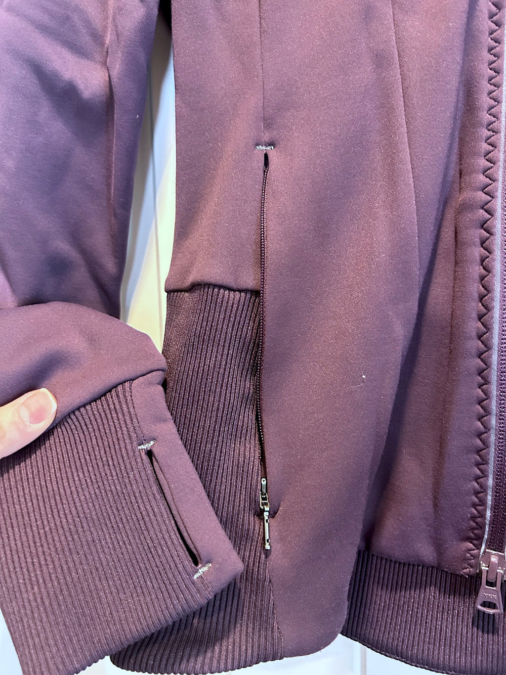 Athleta Shanti Salutation Powervita Slimming Yoga Jacket