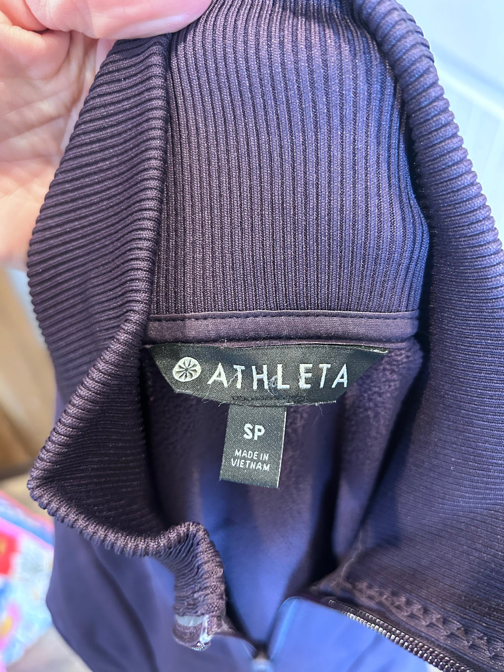 Athleta Shanti Salutation Powervita Slimming Yoga Jacket