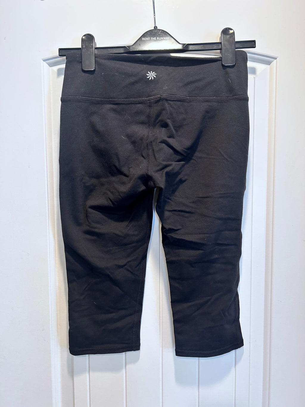 Athleta Black Knicker Chaturanga Capri Legging