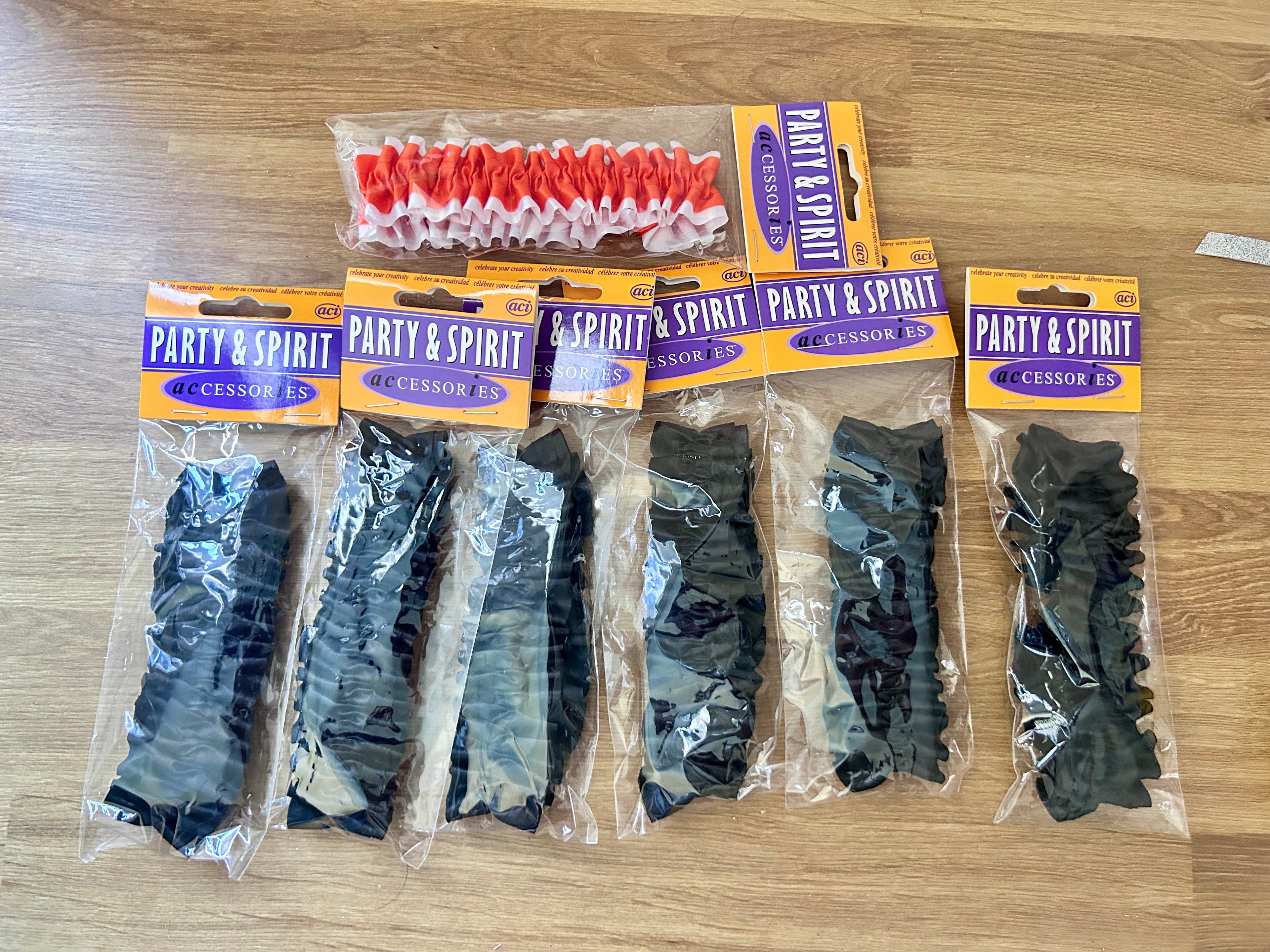 7 Garters New in Package