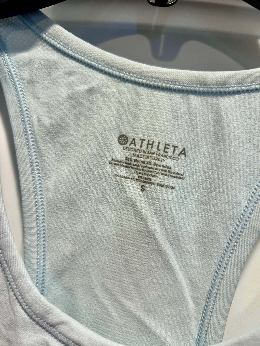 Athleta Speedlight Tank Racerback Fitted Wicking Seamless Top