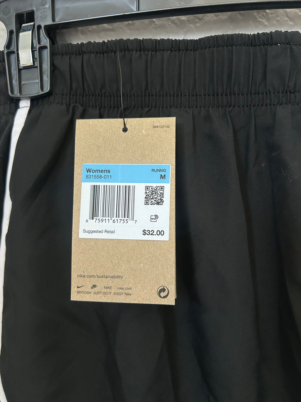 NWT Women's Nike Running Tempo Dri-FIT Mid-Rise Black