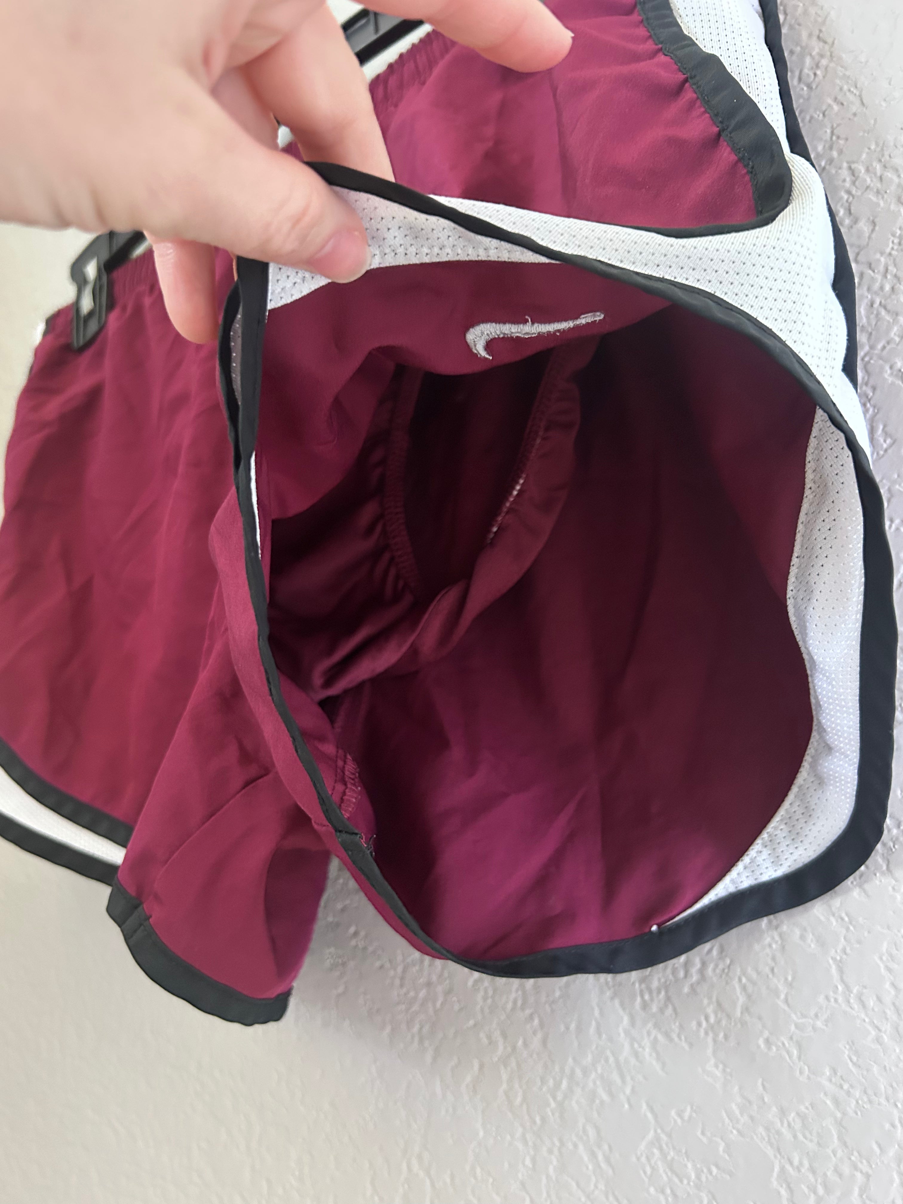 Women's Nike Running Tempo Dri-FIT Mid-Rise Maroon