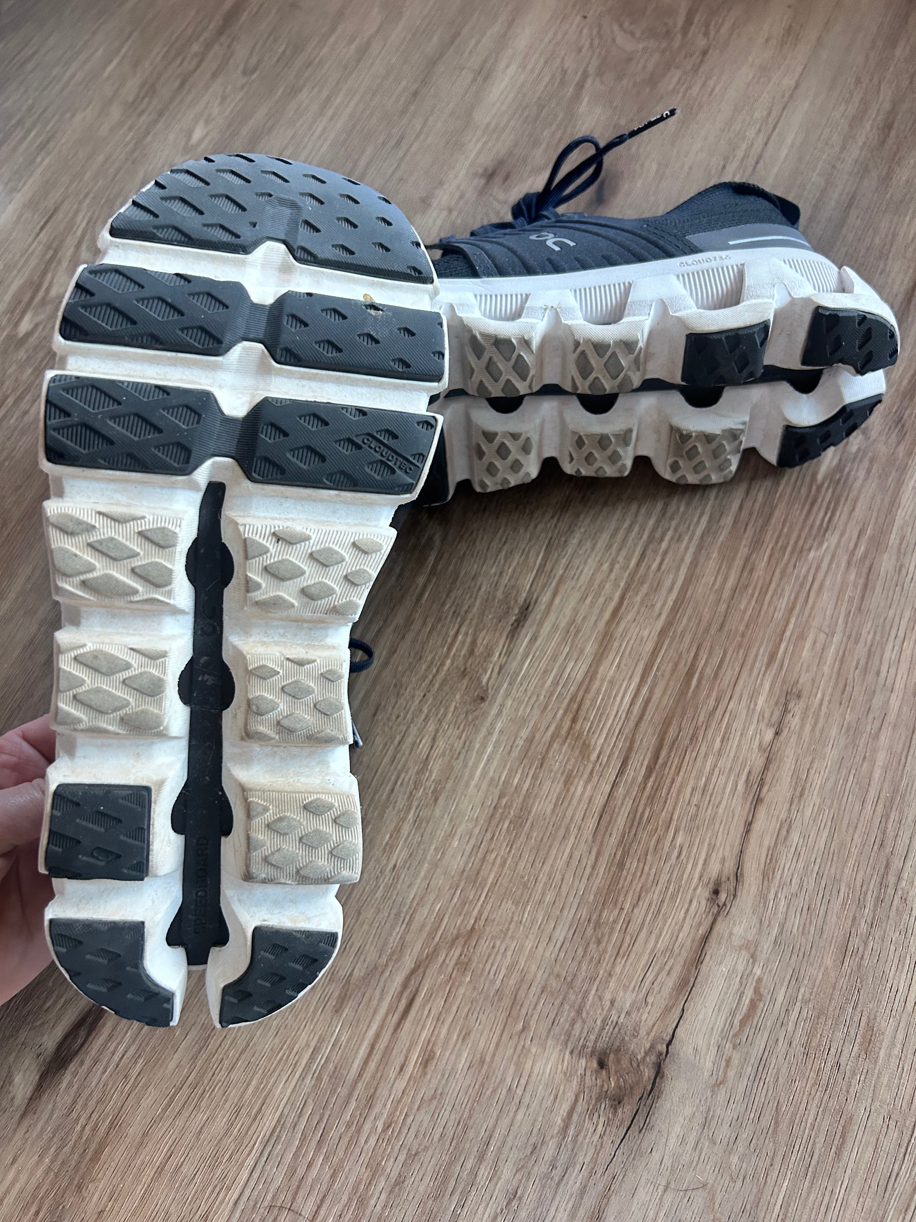 Women's ON Oncloud Cloudswift 3 Running Shoes Black