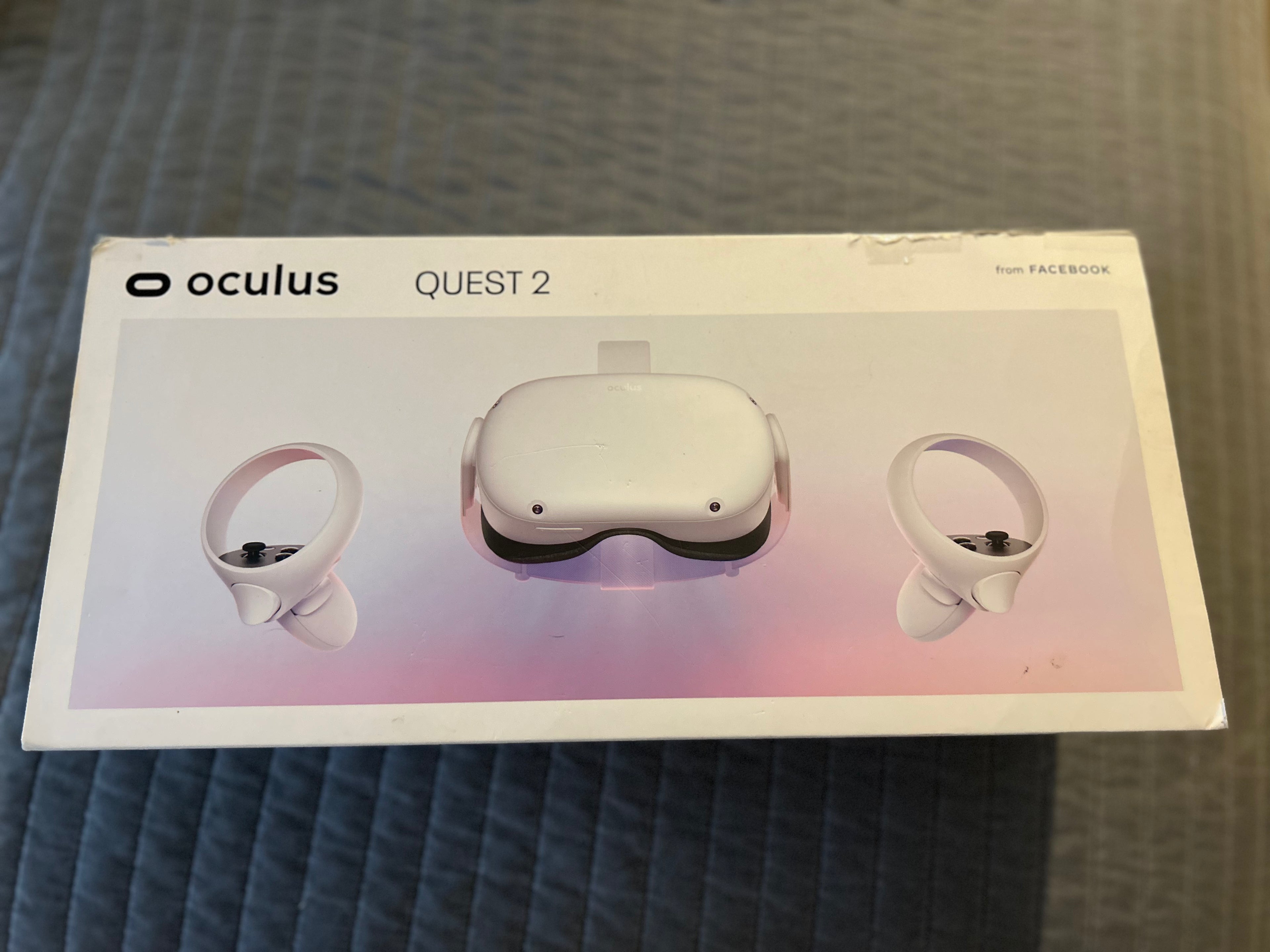 Meta Oculus Quest 2 Virtual Reality Headset w Controllers