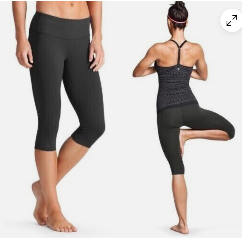 Athleta Black Knicker Chaturanga Capri Legging